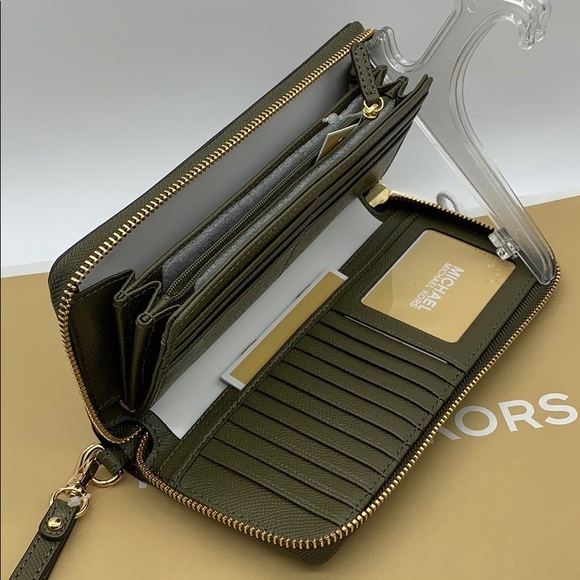 MICHAEL KORS JET SET TRAVEL LG TRVL CONTINENTAL - Picture 5 of 16